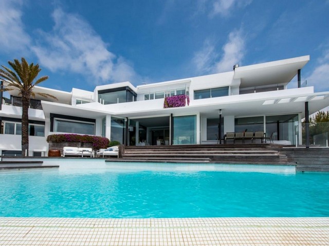6BDR Villa IBIZ177 with sea views and pool
